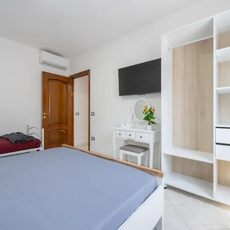 Mare Fuori By Interhome *